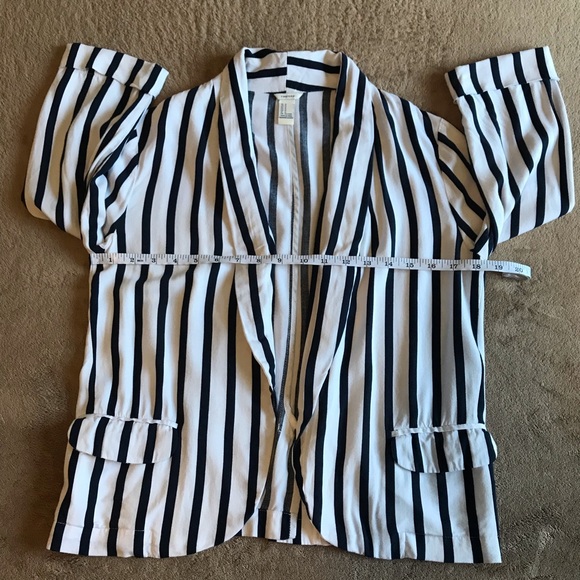 Forever 21 White & Blue Nautical blazer M - Picture 14 of 16